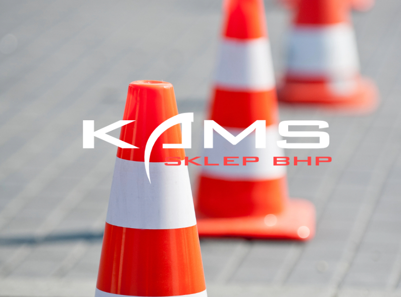 Pachołki drogowe – niezbędne wyposażenie każdej strefy bezpieczeństwa